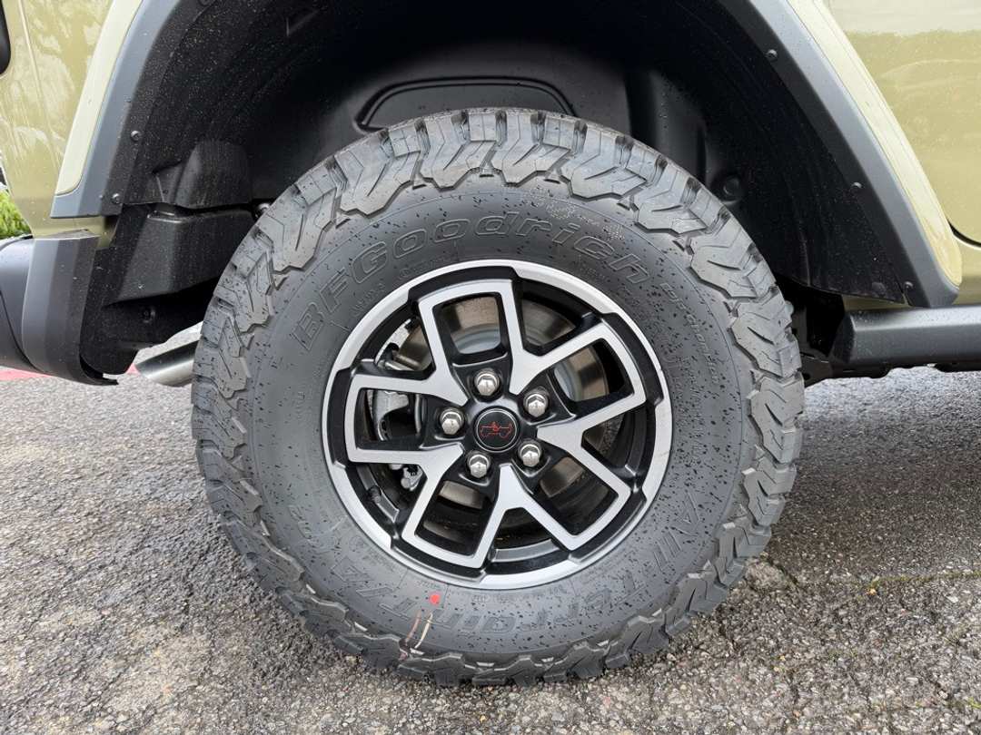 2026 Jeep Wrangler Rubicon - Image 10