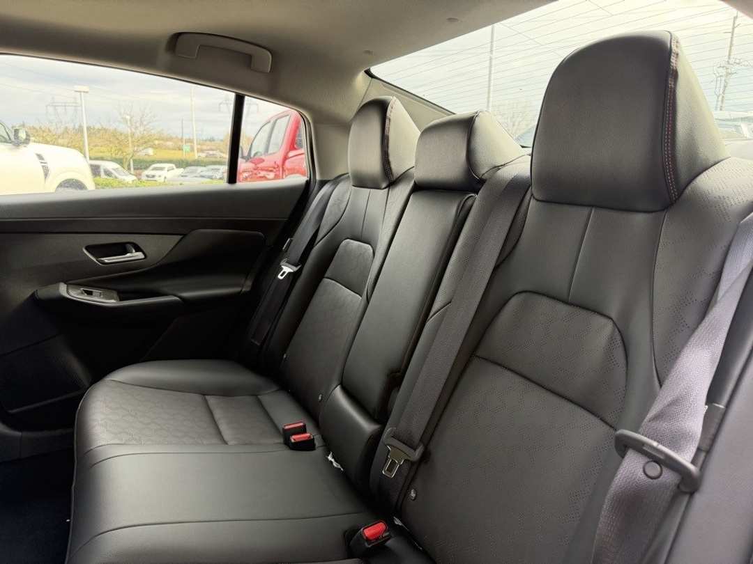 2026 Nissan Sentra SR - Image 30