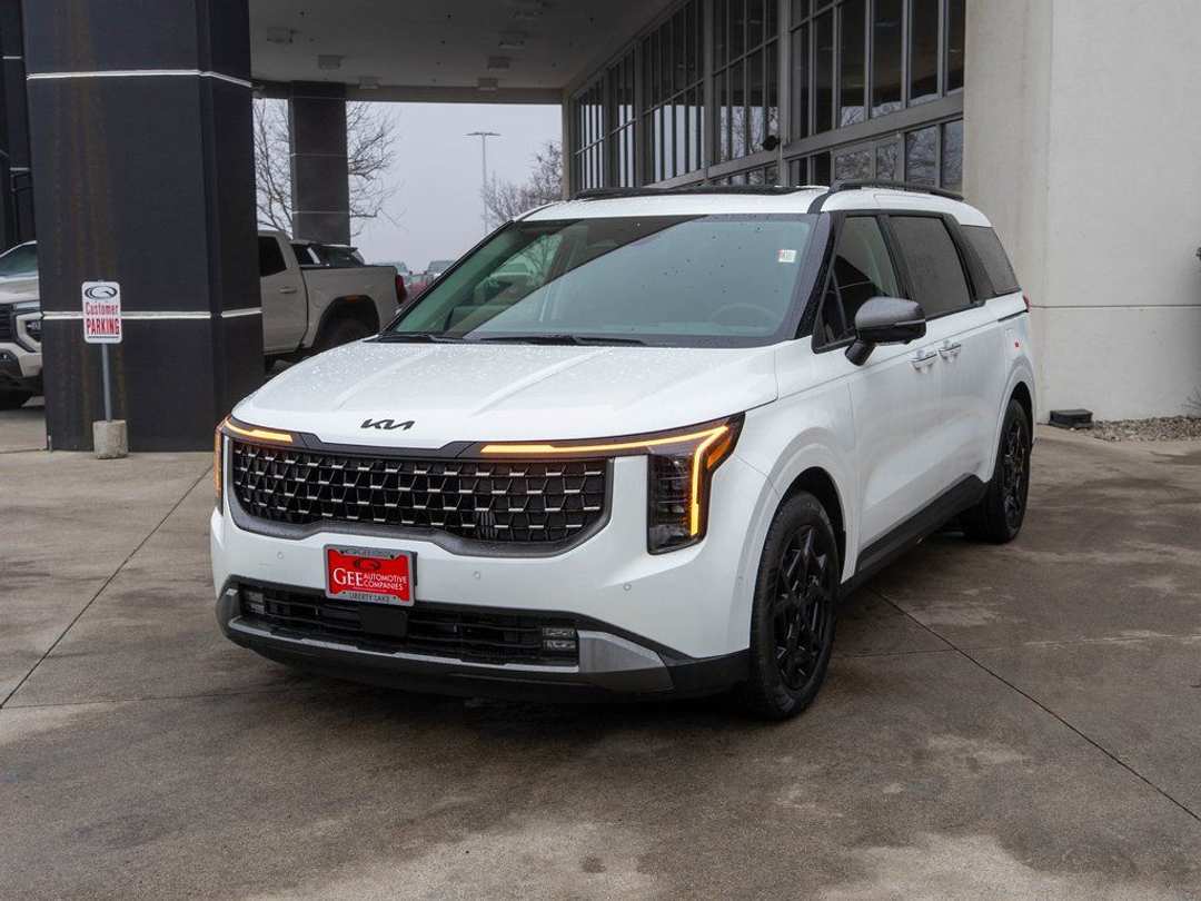 2026 Kia Carnival SX Prestige - Image 3