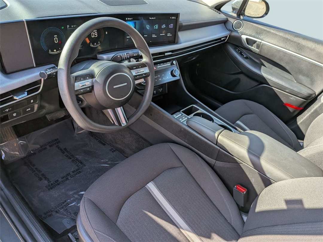2025 Hyundai Sonata SEL - Image 14