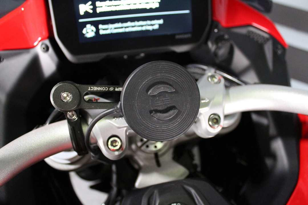 2022 Ducati Multistrada V4 S Travel & Radar - Image 9