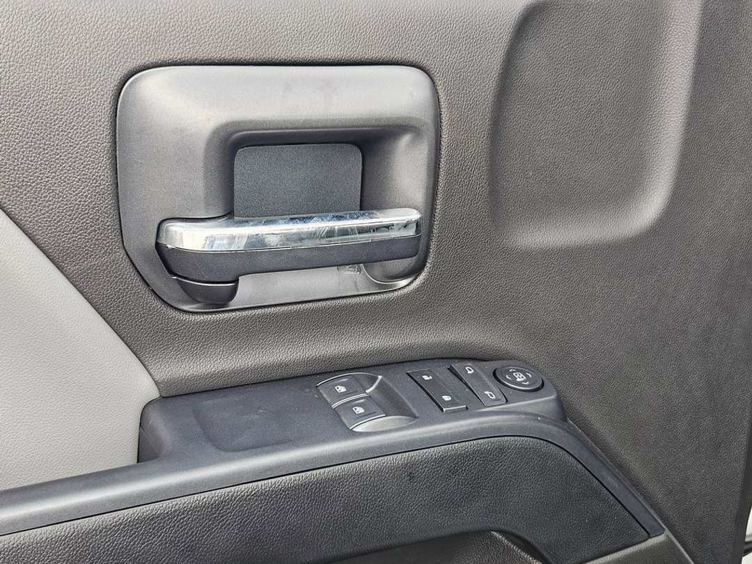 2025 Chevrolet Silverado 4500Hd - Image 11