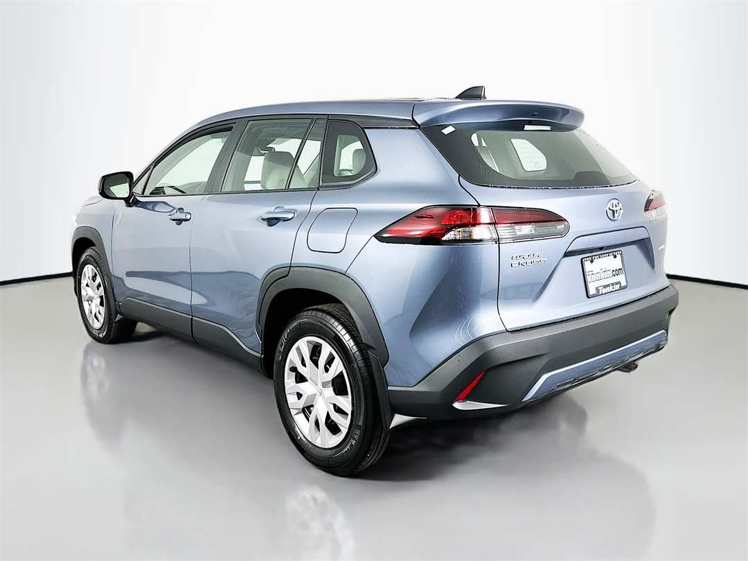2026 Toyota Corolla Cross L - Image 5