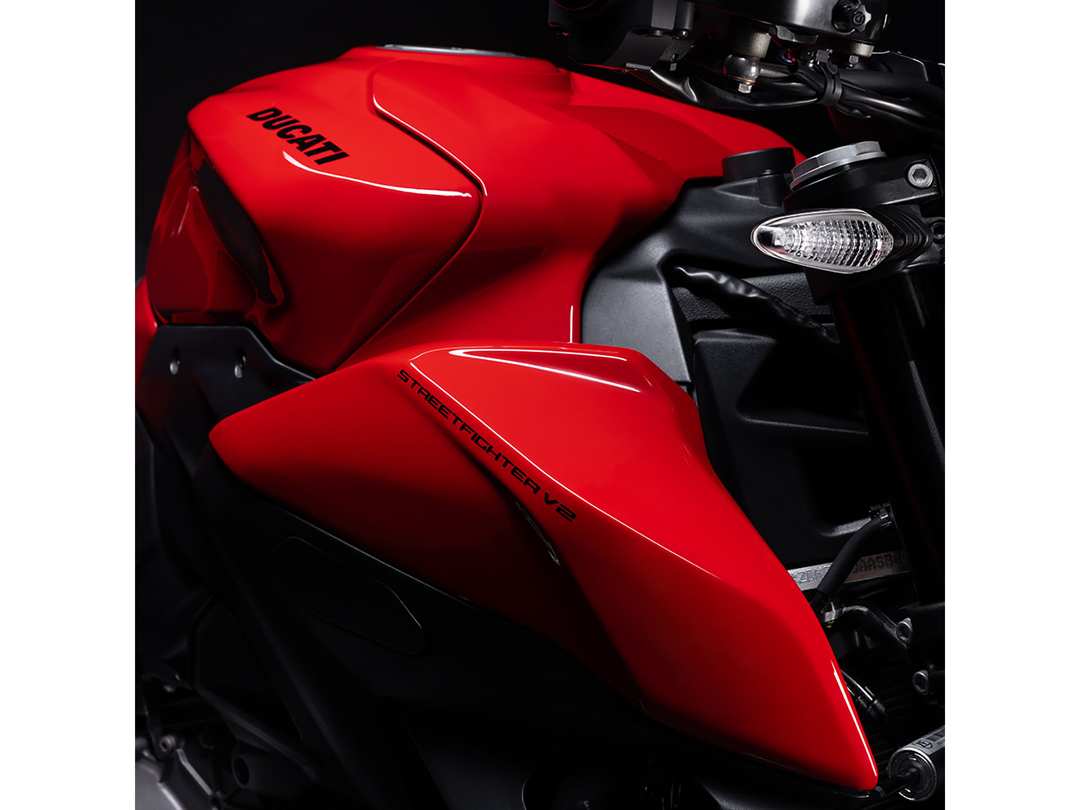 2025 Ducati Streetfighter V2 - Image 22