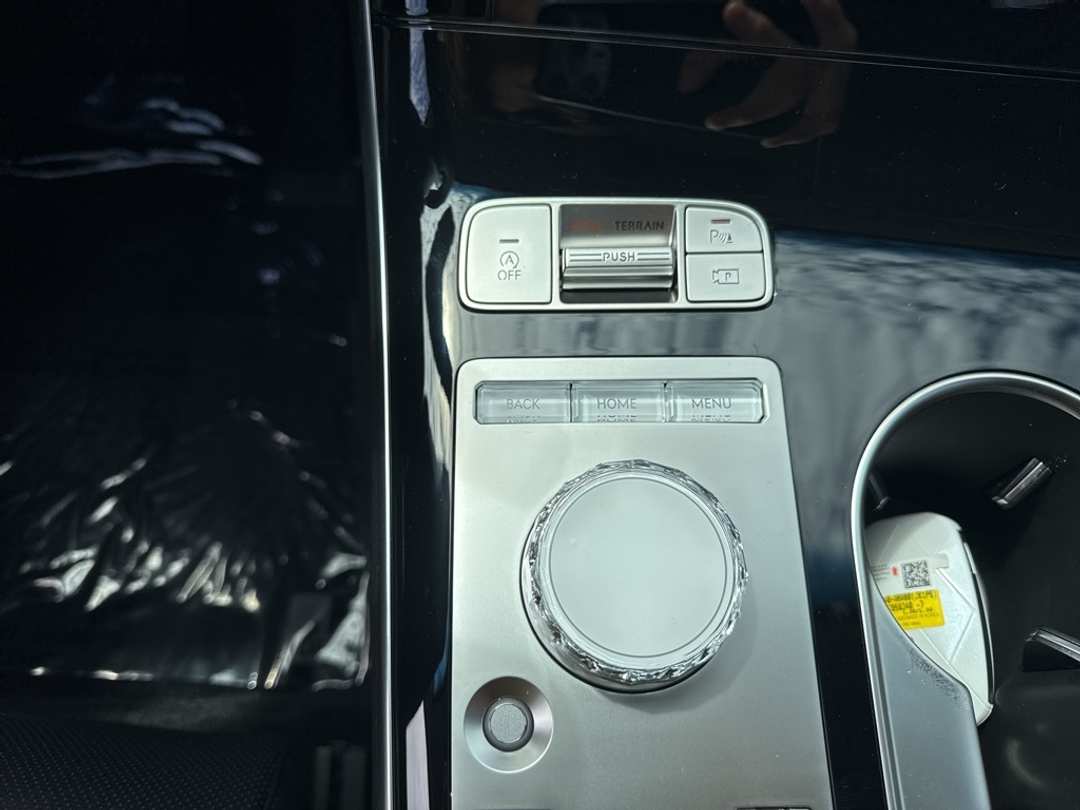 2026 Genesis Gv70 2.5T - Image 27