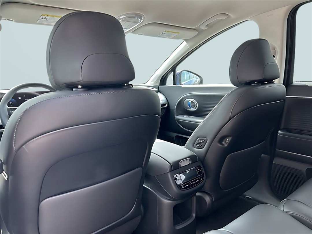 2026 Hyundai Ioniq 9 SEL - Image 22