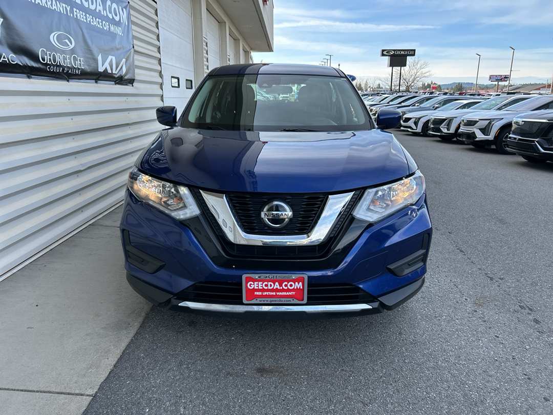 2019 Nissan Rogue S - Image 2