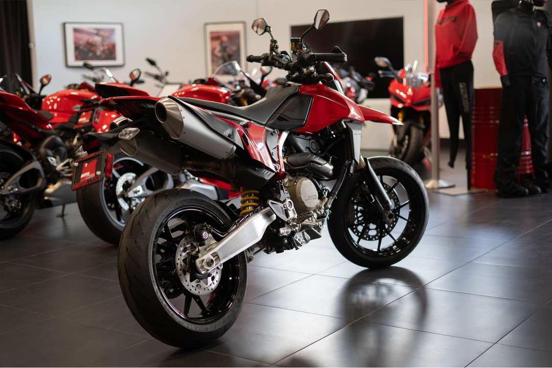 2025 Ducati Hypermotard 698 Mono - Image 9