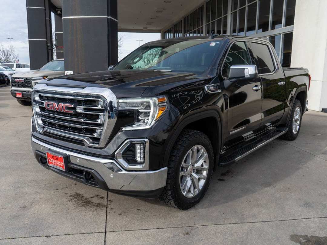 2022 GMC Sierra 1500 Limited SLT - Image 3