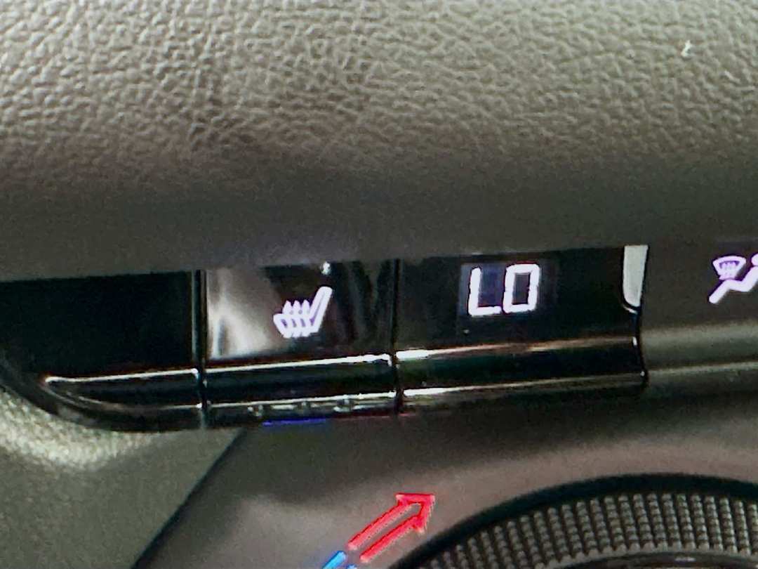 2025 Chevrolet Blazer LT - Image 21