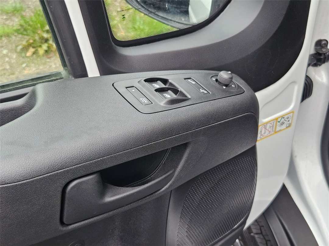 2026 Ram Promaster 1500 Low Roof - Image 11