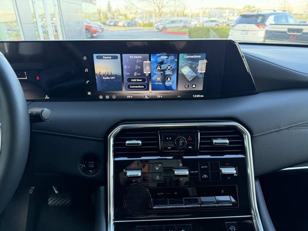 2026 Nissan Armada SV - Image 24