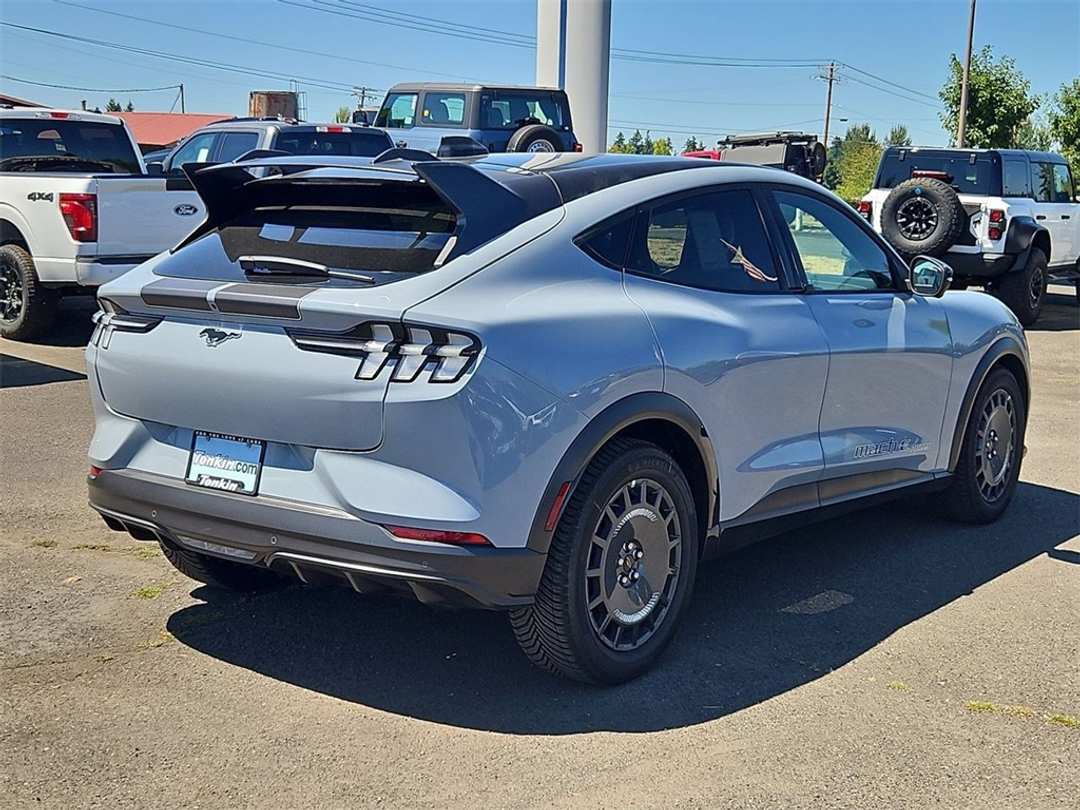 2025 Ford Mustang Mach-E GT - Image 5
