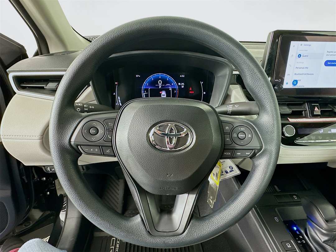2026 Toyota Corolla Cross L - Image 11