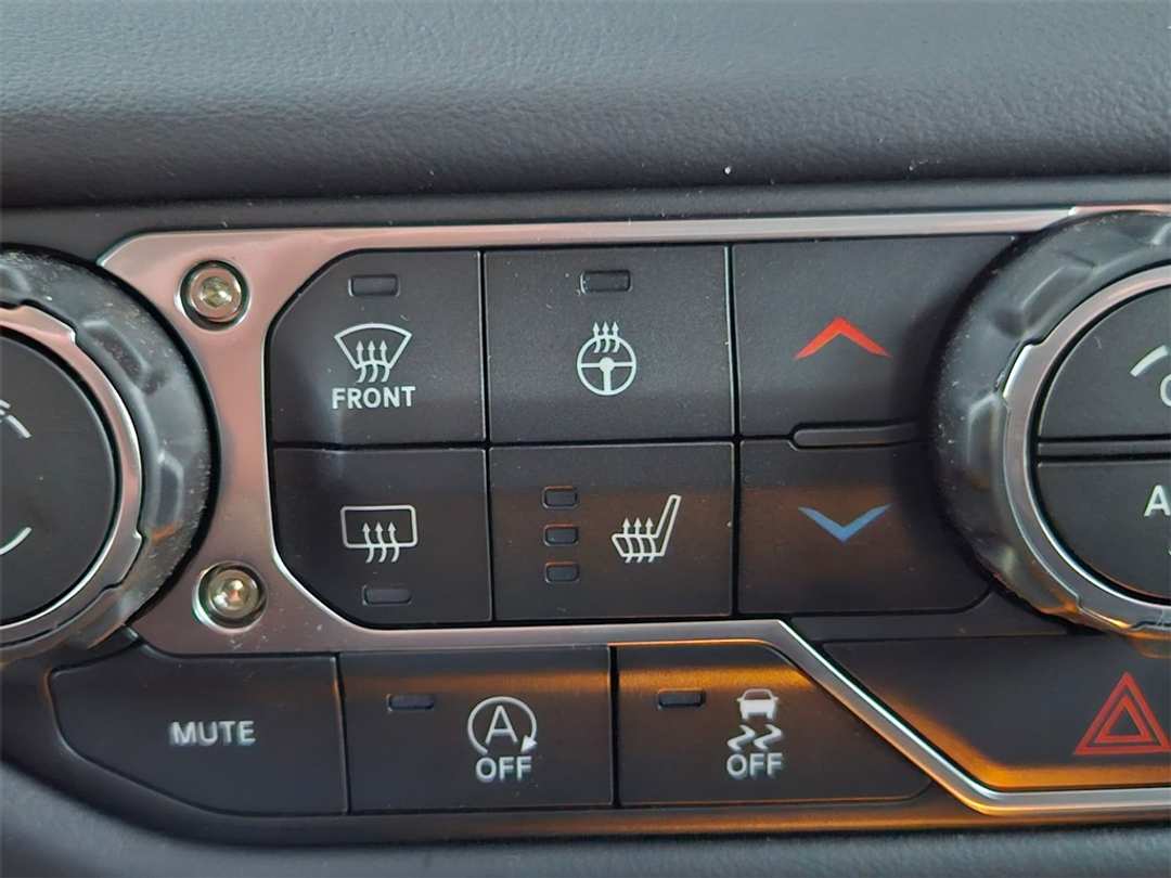 2026 Jeep Gladiator Rubicon - Image 24