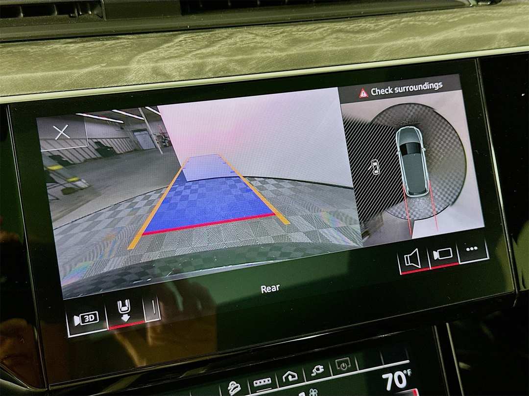 2022 Audi E-Tron Premium Plus - Image 14