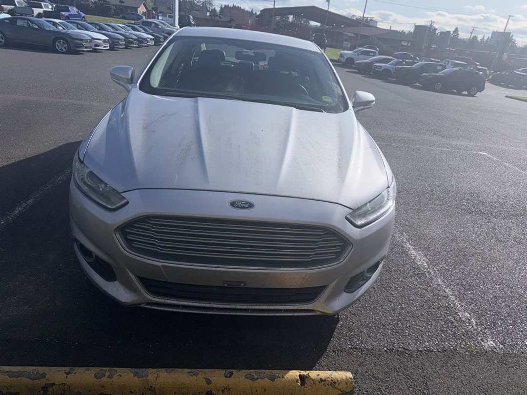 2014 Ford Fusion Titanium - Image 2