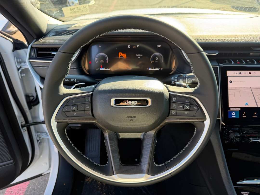 2025 Jeep Grand Cherokee Limited - Image 20