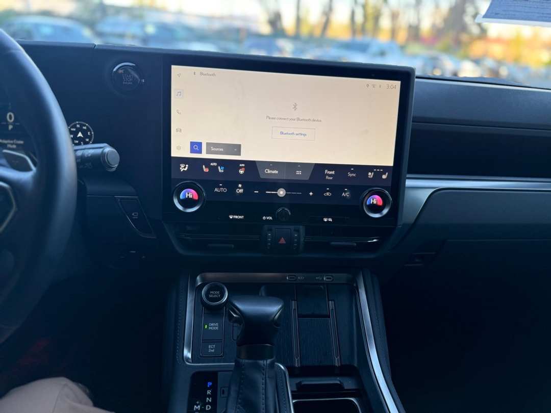 2024 Lexus GX 550 Luxury - Image 35