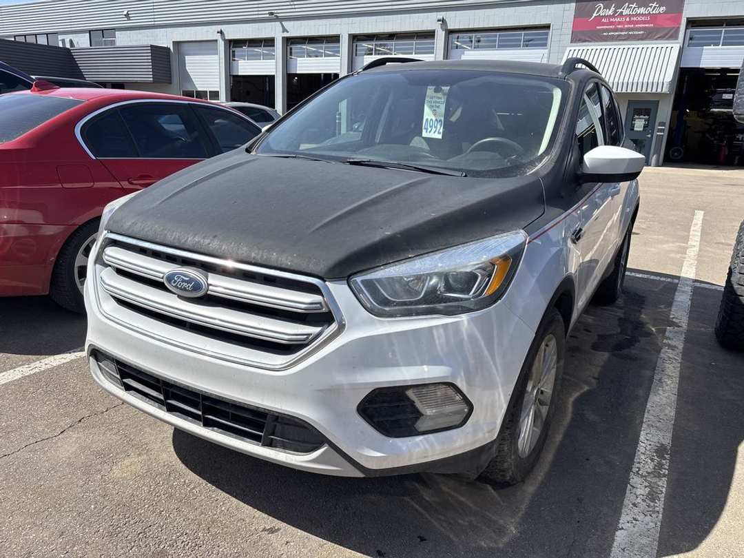 2017 Ford Escape SE - Image 2