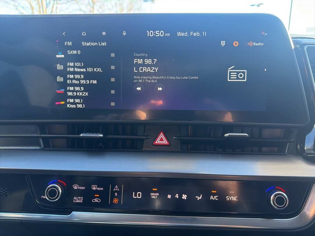 2024 Kia Sportage EX - Image 38