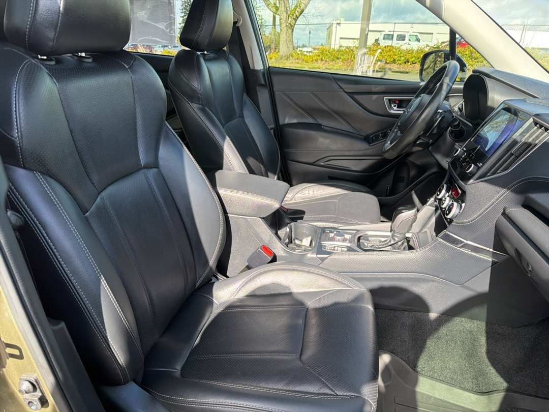 2024 Subaru Forester Touring - Image 30