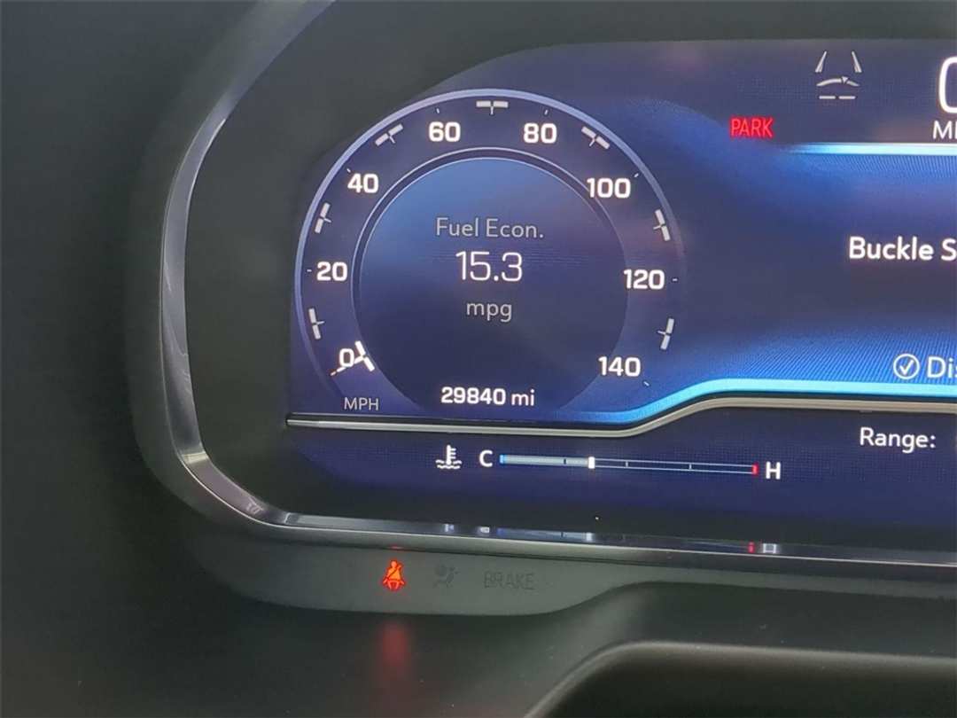 2023 Chevrolet Suburban High Country - Image 16