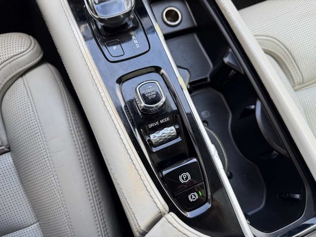 2020 Volvo Xc90 T8 Inscription - Image 26