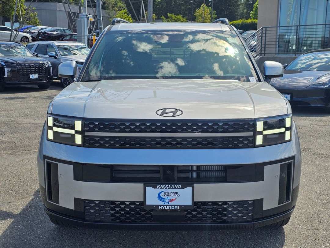 2025 Hyundai Santa Fe Calligraphy - Image 2