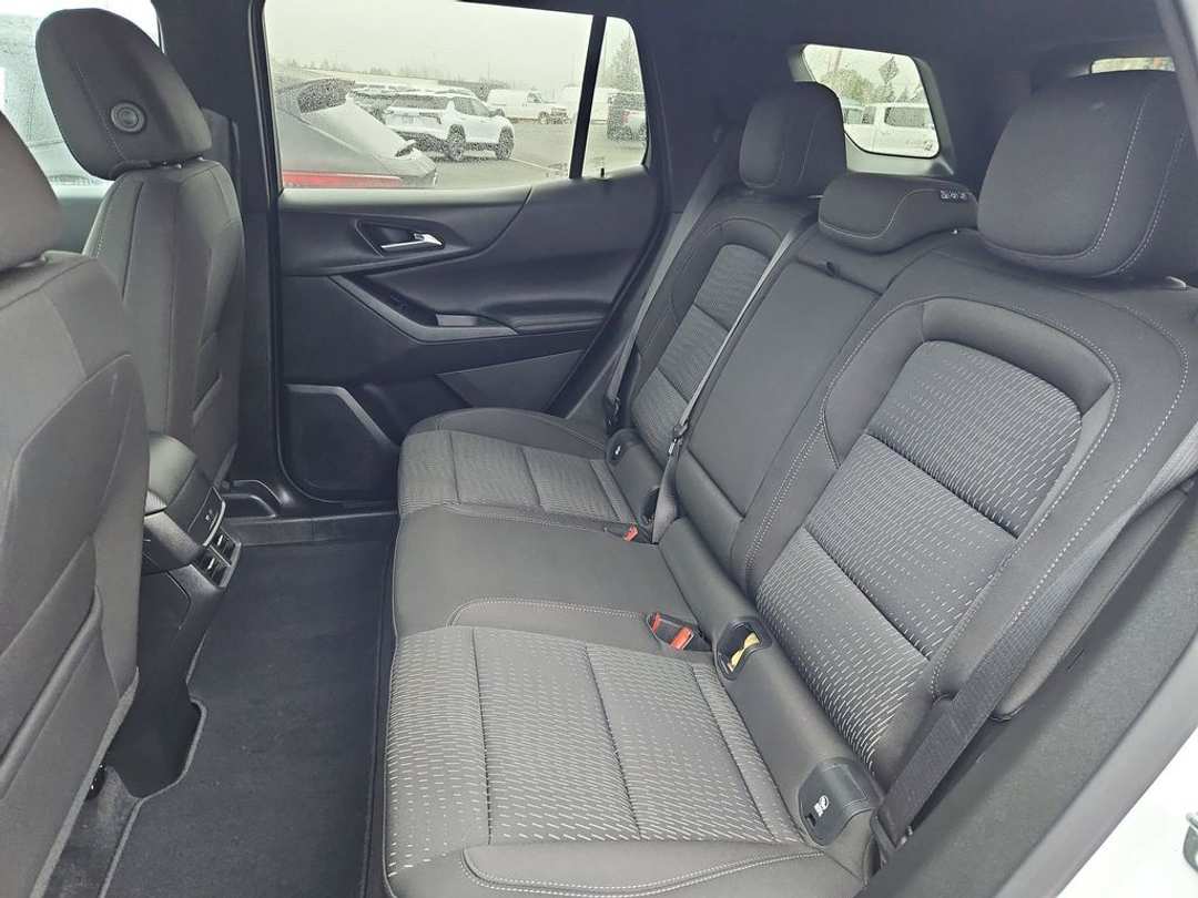 2025 Chevrolet Equinox LT - Image 23