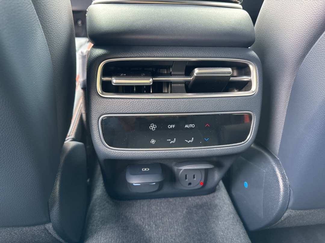 2026 Genesis Gv70 2.5T Sport Prestige - Image 41