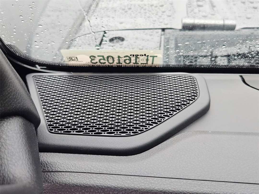 2026 Jeep Gladiator Sport - Image 12