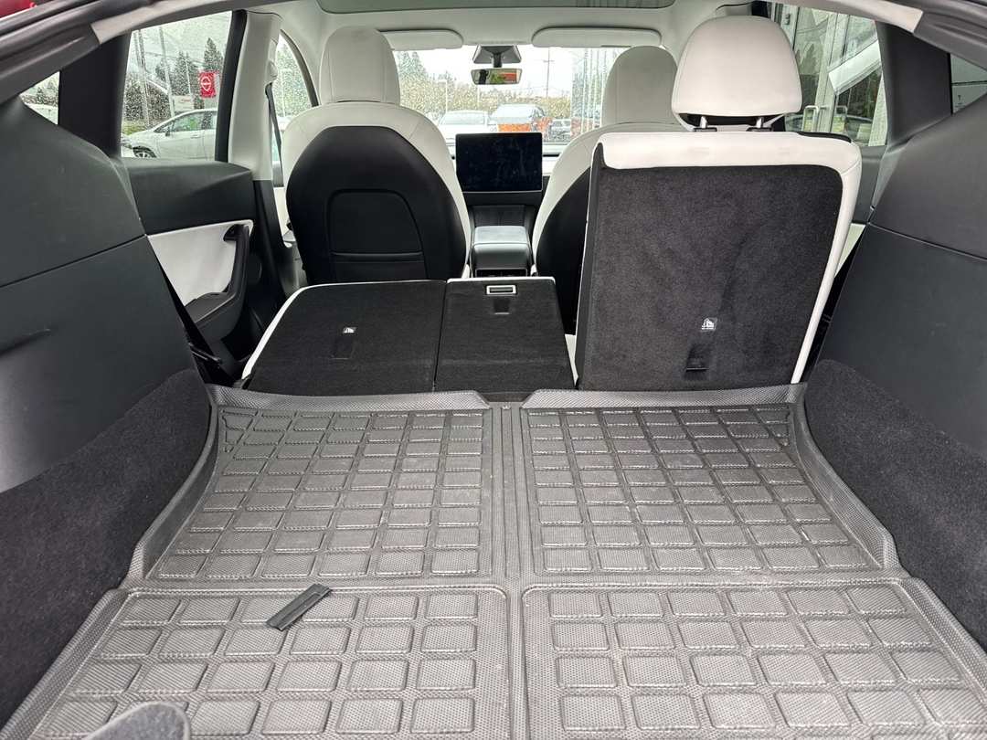 2021 Tesla Model Y Long Range - Image 13