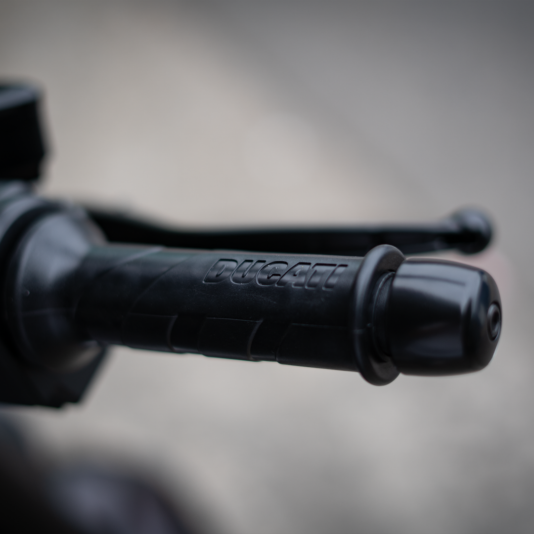 2025 Ducati Xdiavel V4 - Image 13