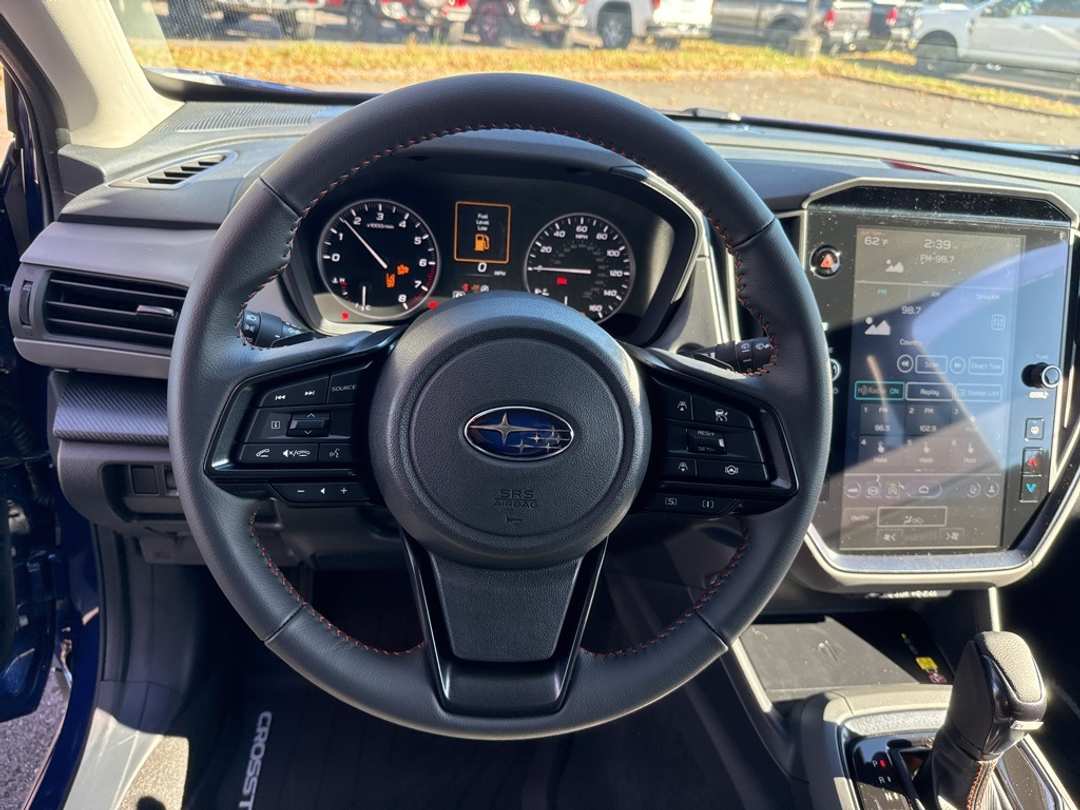 2025 Subaru Crosstrek Limited - Image 31