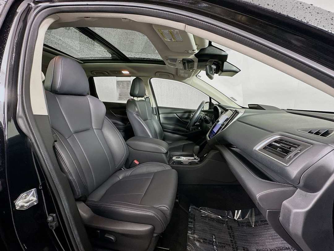 2023 Subaru Ascent Limited - Image 32