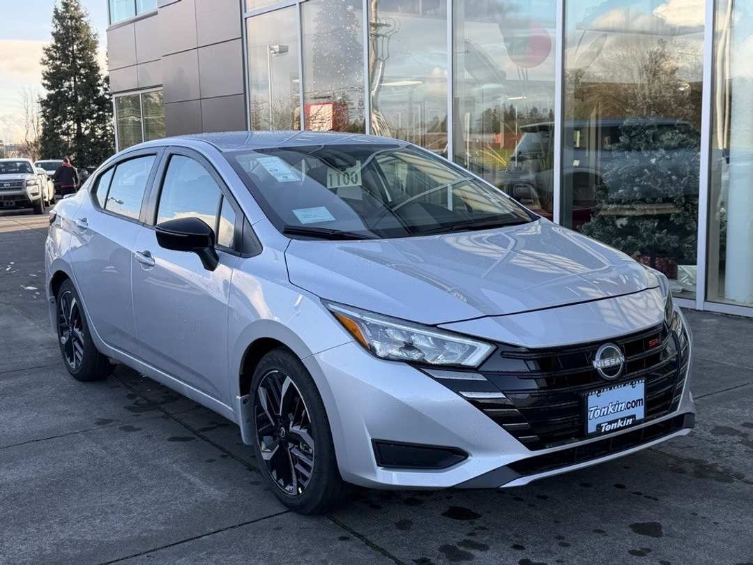 2025 Nissan Versa 1.6 SR - Image 2