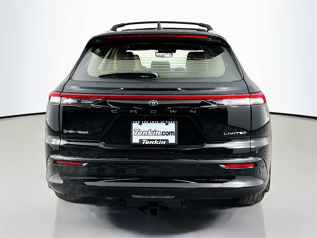 2026 Toyota Crown Signia Limited - Image 6