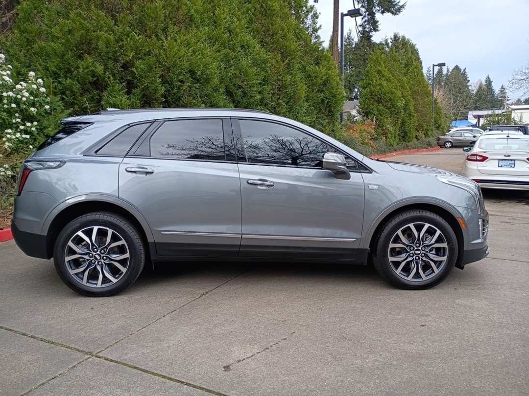 2021 Cadillac Xt5 Sport - Image 3