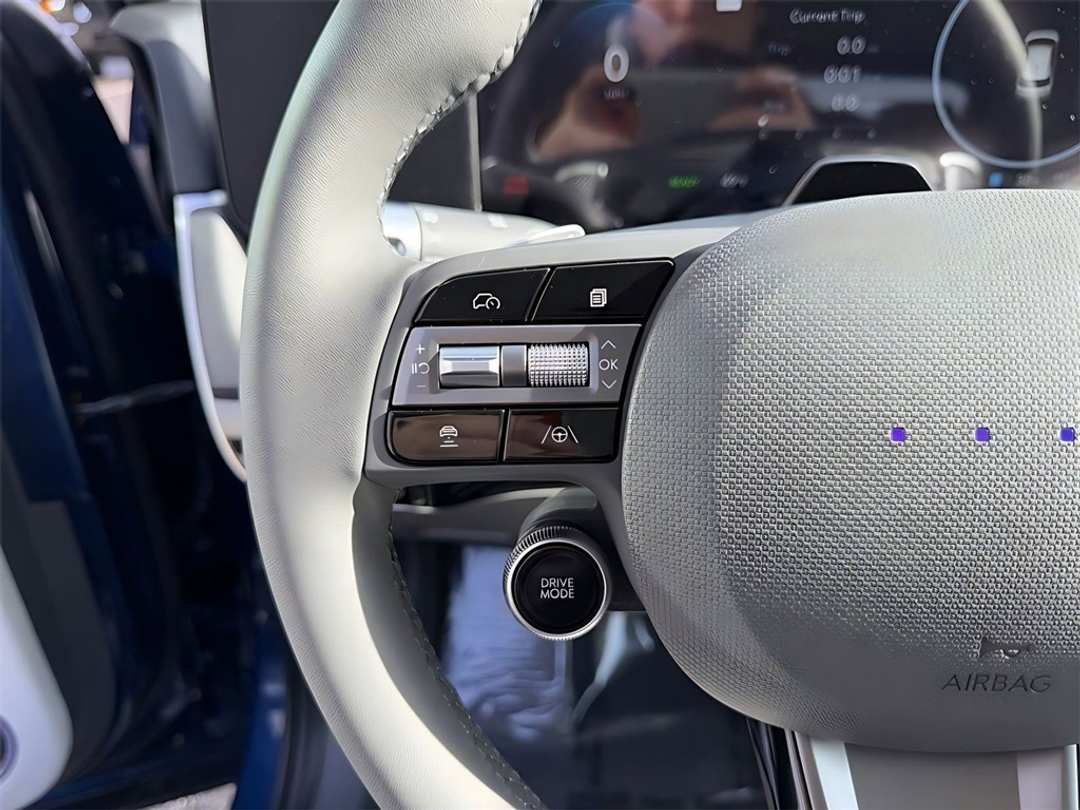 2026 Hyundai Ioniq 5 Limited - Image 16