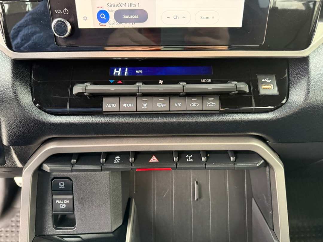 2025 Toyota Tundra SR5 - Image 23