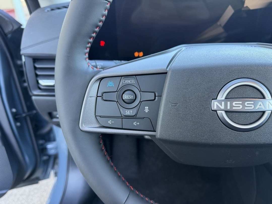 2026 Nissan Sentra SR - Image 17