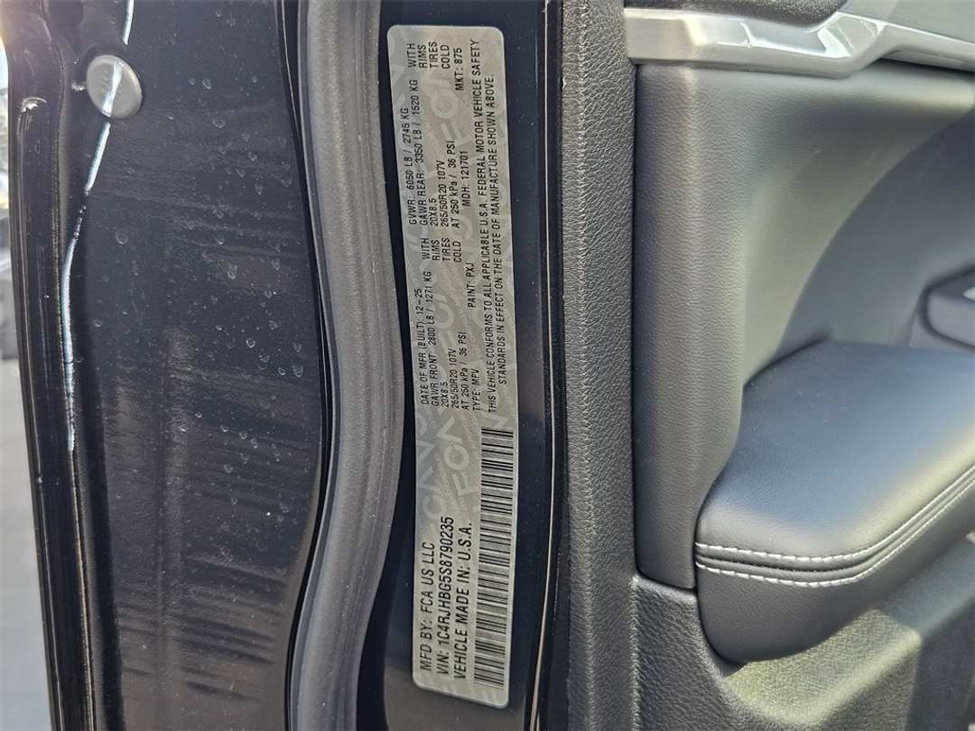 2025 Jeep Grand Cherokee Limited - Image 41