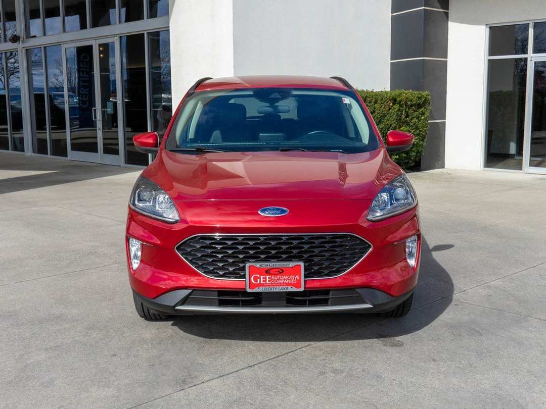 2020 Ford Escape SEL - Image 2