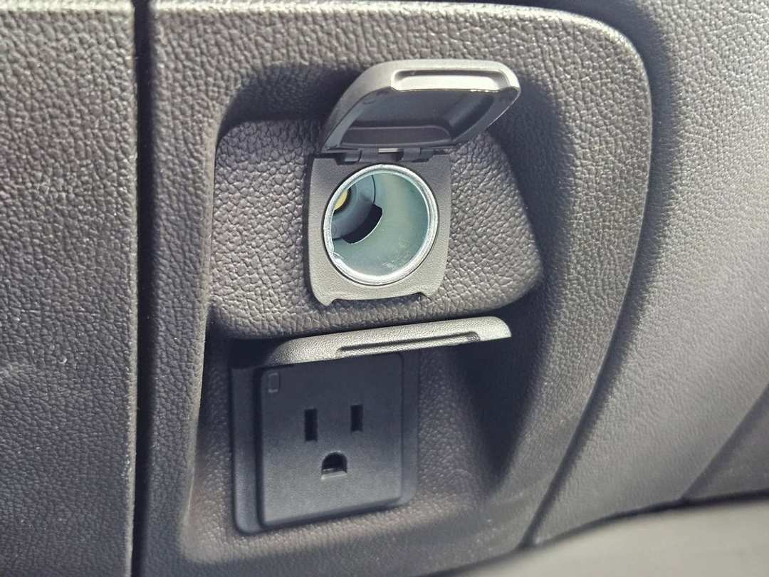 2025 Chevrolet Silverado 4500Hd - Image 26