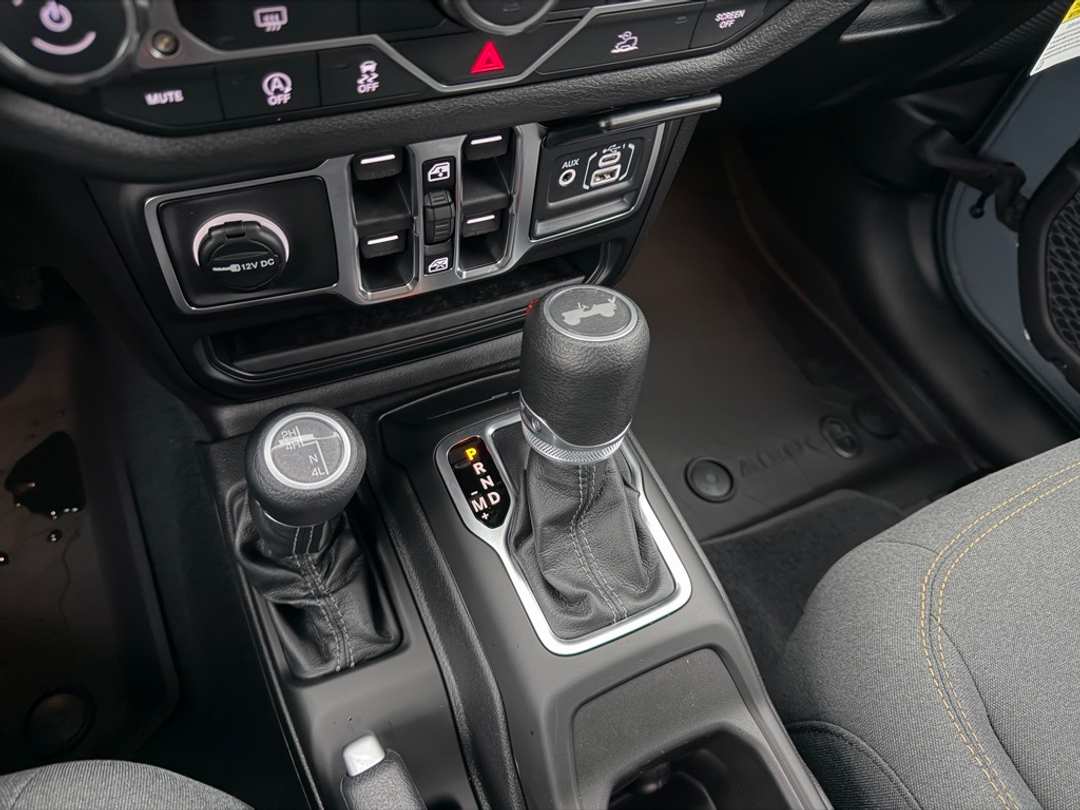 2026 Jeep Wrangler Sport - Image 25