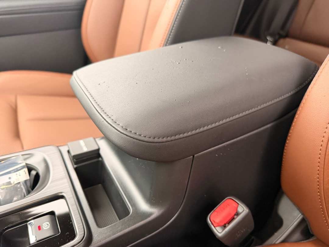 2026 Subaru Outback Touring - Image 36