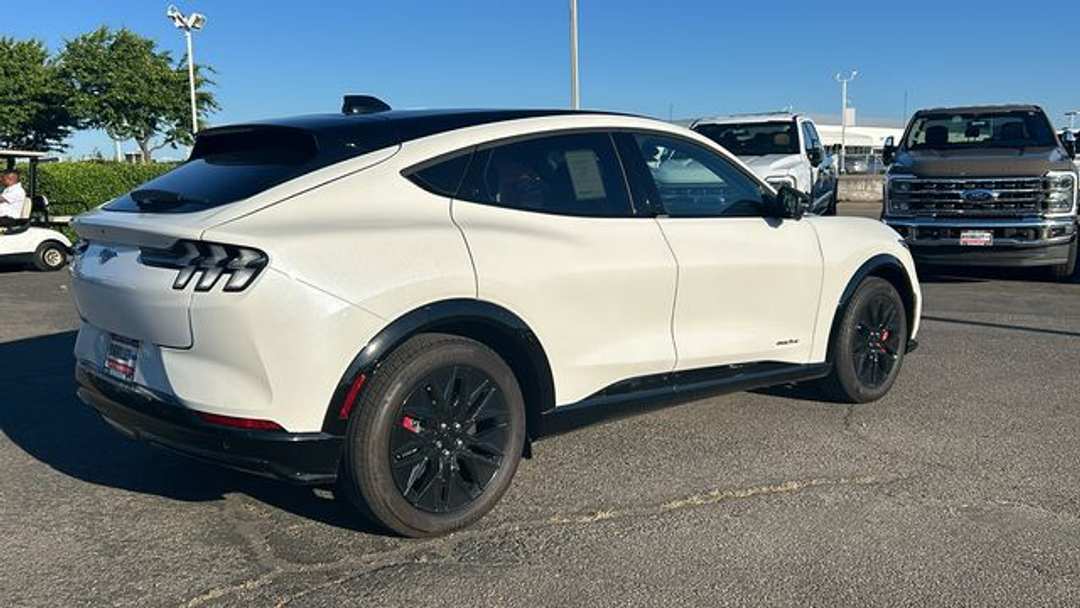 2025 Ford Mustang Mach-E Premium - Image 3