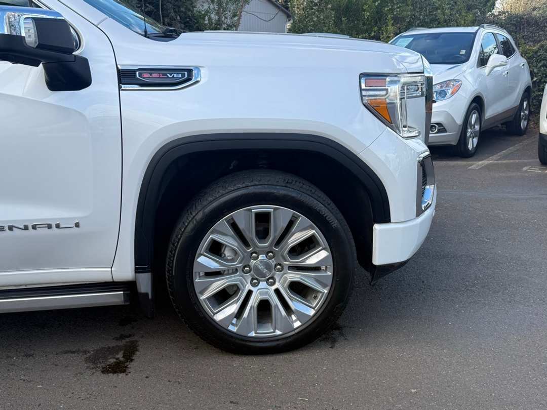 2021 GMC Sierra 1500 Denali - Image 18