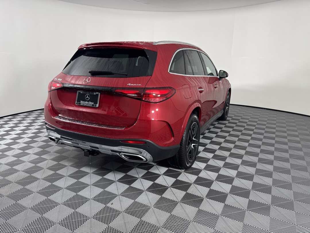 2026 Mercedes-Benz GLC GLC 300 - Image 6
